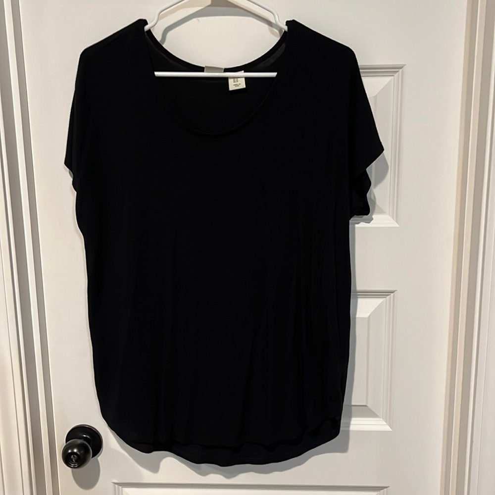 Lucy & Laurel Plain Black T-Shirt